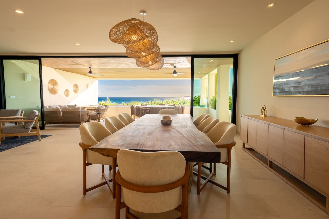 4-bed-lux-condo-ocean-views-+-private-pool/