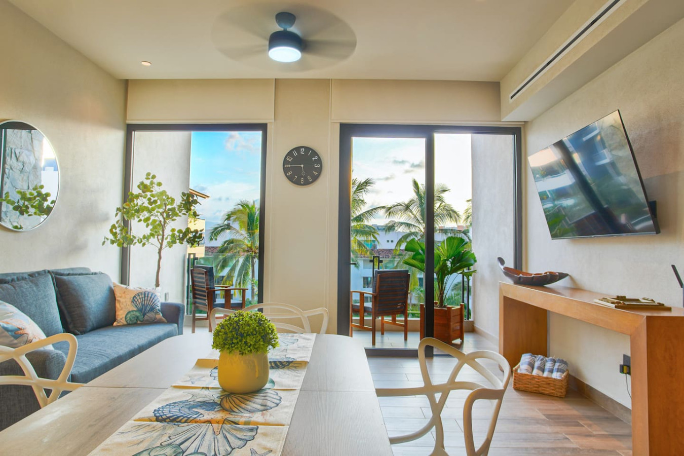 Spacious Living-room Area