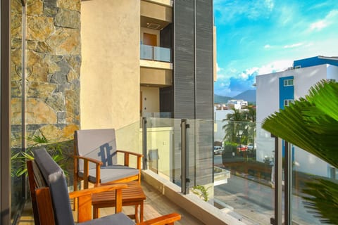 Versalles Condo • Luxury Amenities & Great Rates