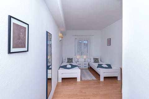 Rooms Bed and Breakfast Blanc - Unit 378009-13