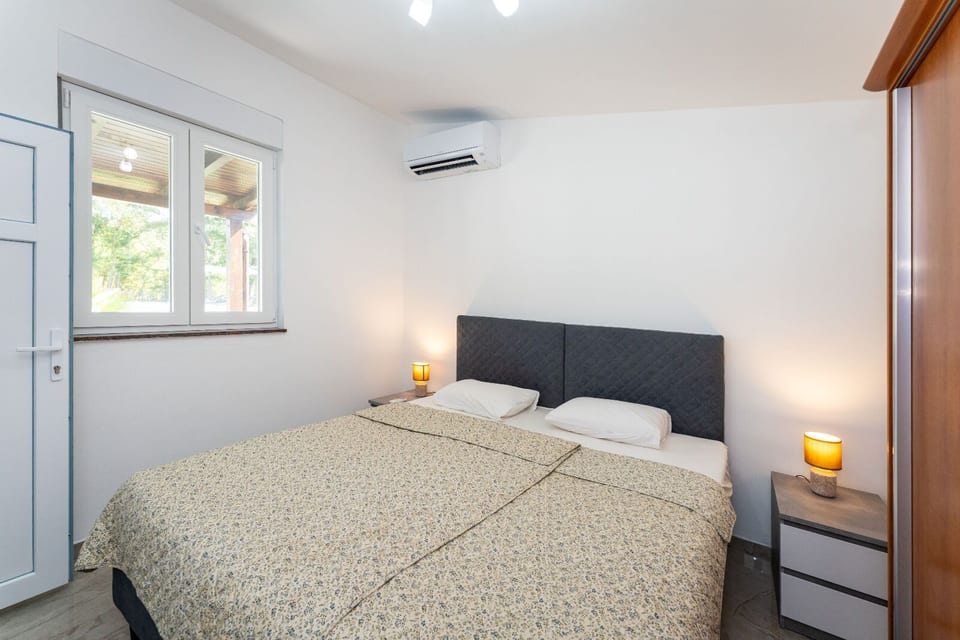 House Relax with pool and private tennis court - Unit 377956-13 - Croatia