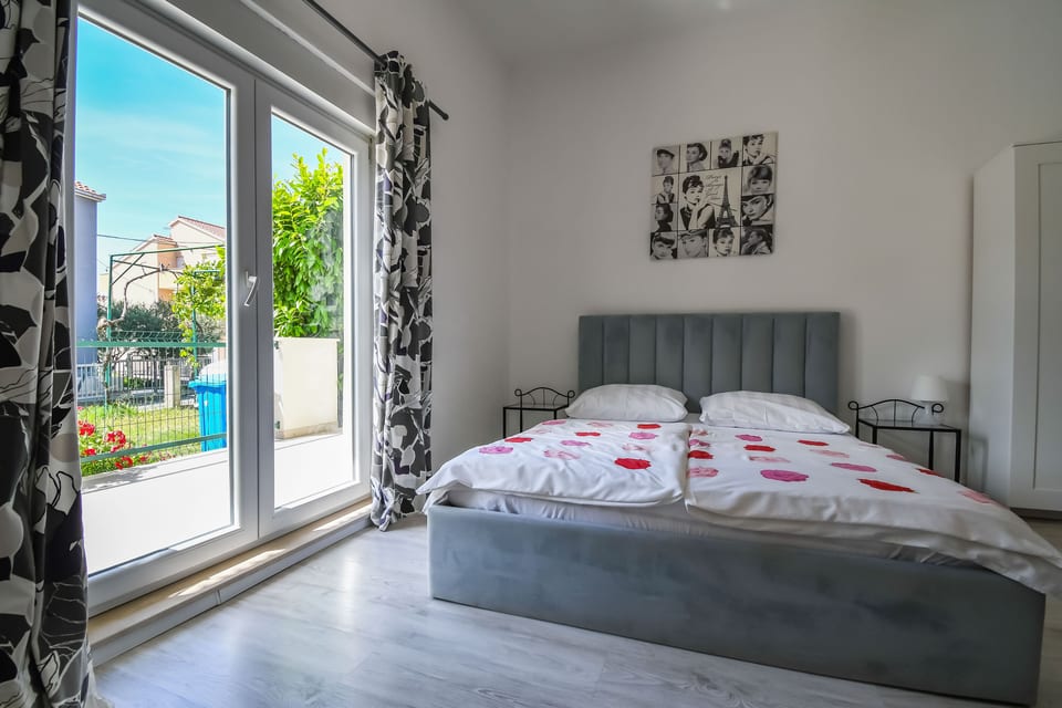 Apartments Tomo - near airport - Unit 377478-13