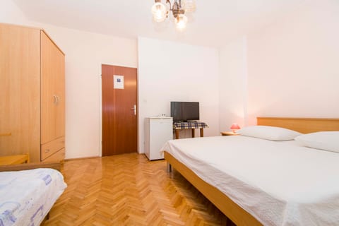 Apartment and Rooms Ive - Unit 377417-13