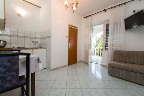 Apartment and Rooms Ive - Unit 377418-13