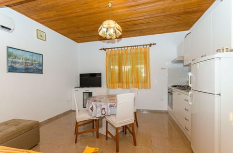 Apartments Marinko - Unit 1654-61