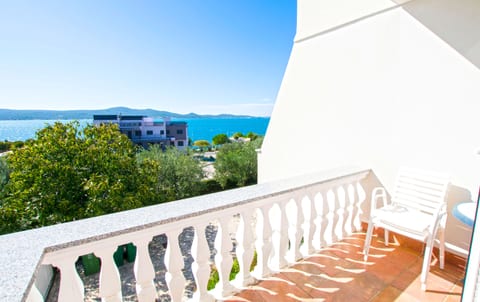 Apartments Josip - Unit 46763-61
