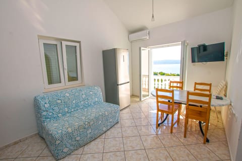 Apartments Josip - Unit 46764-61