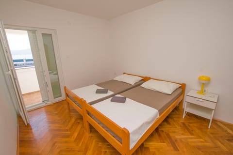 Apartments Josip - Unit 46764-61
