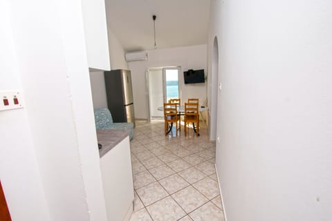 Apartments Josip - Unit 46764-61