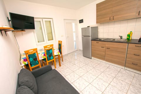 Apartments Josip - Unit 46766-61