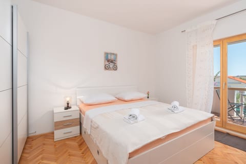 Apartments Sanja - Unit 46794-61