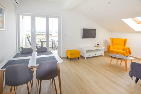 Apartments and Room Danijel - Unit 46856-61