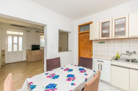 Apartments Kata - Unit 46949-61
