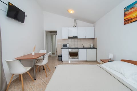 Apartment Danijela - Unit 47330-61