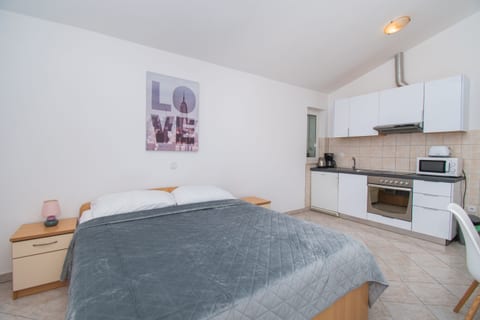 Apartment Danijela - Unit 47332-61