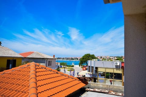 Apartment and Rooms Biserka - Unit 47353-61