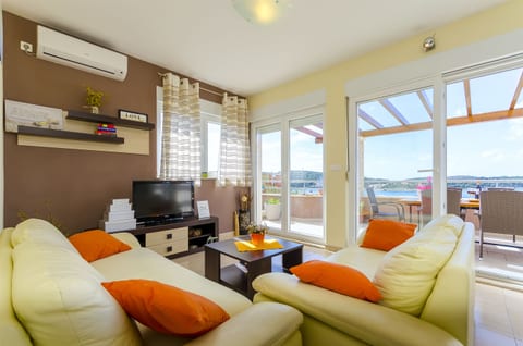 Apartments Smilje - Unit 47569-61