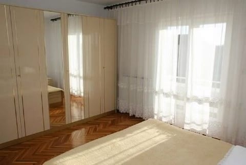 Apartments and Rooms Nada - Unit 47949-61