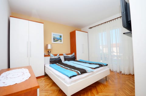 Apartments and Rooms Nada - Unit 47951-61
