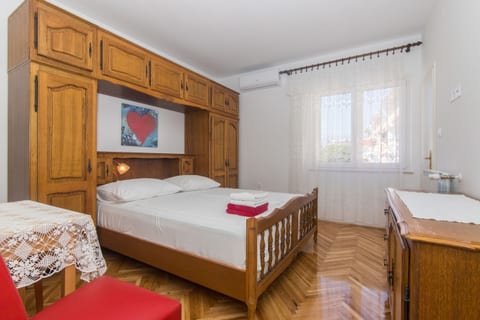Apartments and Rooms Nada - Unit 47953-61