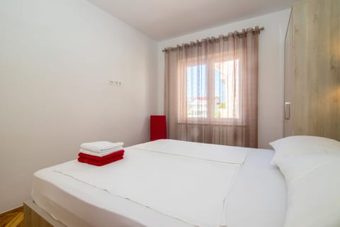 Apartments and Rooms Nada - Unit 47954-61