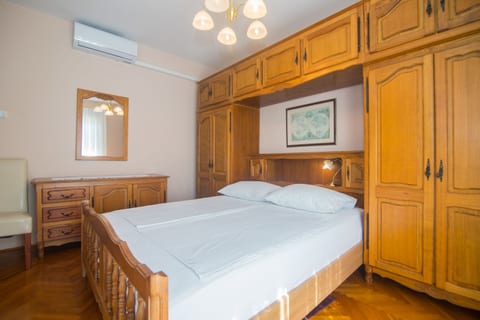 Apartments and Rooms Nada - Unit 47955-61