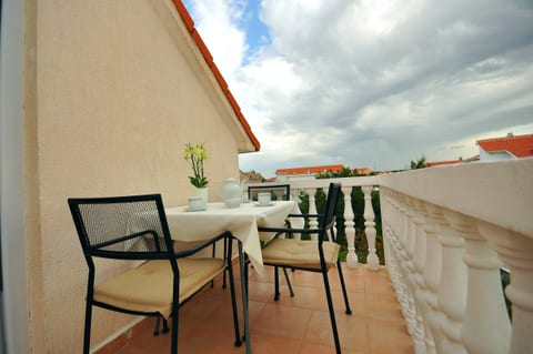 Apartments Toni - Unit 48056-61