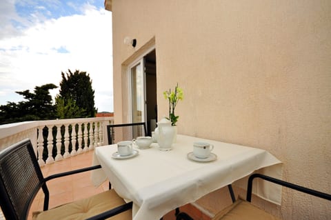 Apartments Toni - Unit 48056-61