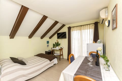 Apartments Toni - Unit 48056-61