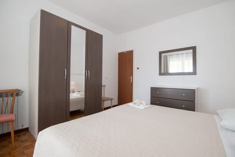 Apartments Grgo - Unit 48059-61