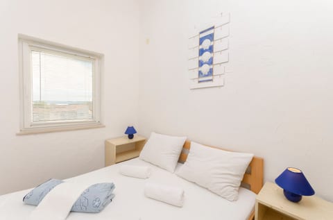 Apartments and Rooms Mladen - Unit 48176-61