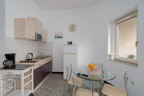 Apartments Family Gligora - Unit 48336-61