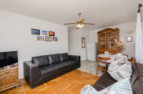 Apartments Miljenka - Unit 48431-61