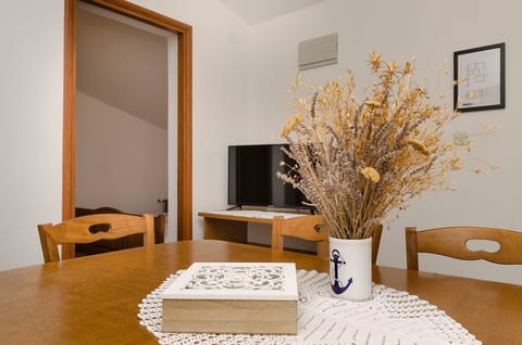 Apartments Miljenka - Unit 48433-61