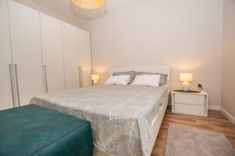 Apartments Josip - Unit 48554-61