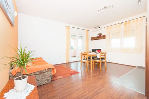 Apartments Tatjana - Unit 48587-61