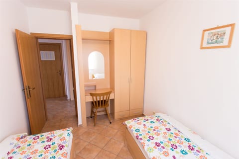 Apartments Jure - Unit 48887-61