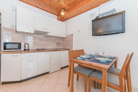 Apartments Josip - Unit 48989-61