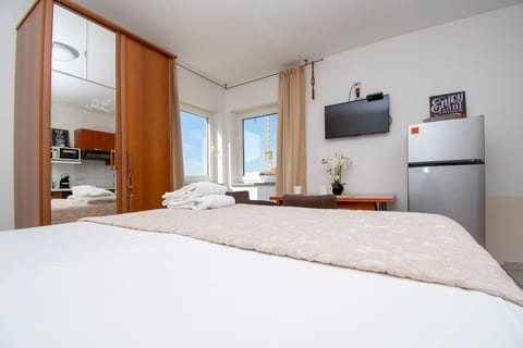 Apartment and Rooms Ana - Unit 49093-61