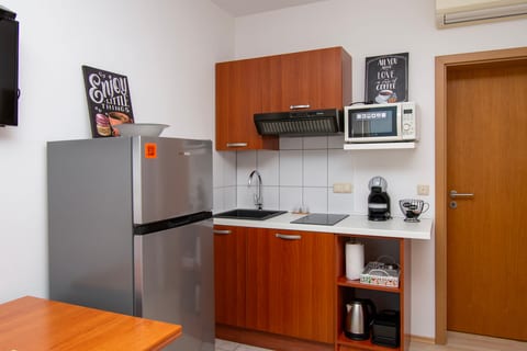 Apartment and Rooms Ana - Unit 49093-61