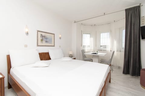 Apartment and Rooms Ana - Unit 49096-61