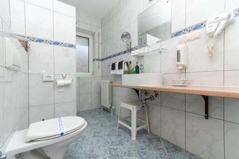 Apartment and Rooms Ana - Unit 49097-61