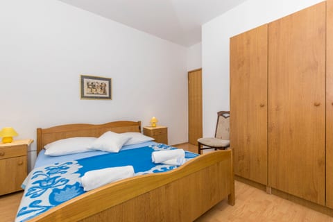 Apartments Tonči - Unit 49116-61