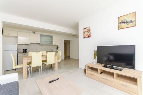 Apartment Nena - Unit 150500-15