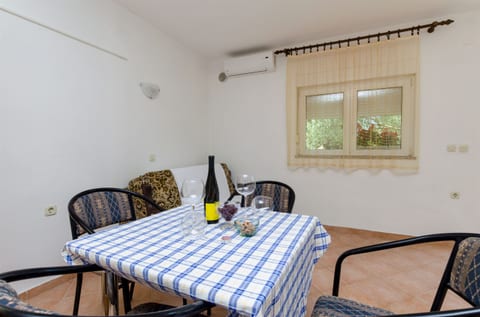 Apartments Jurica - Unit 50320-61