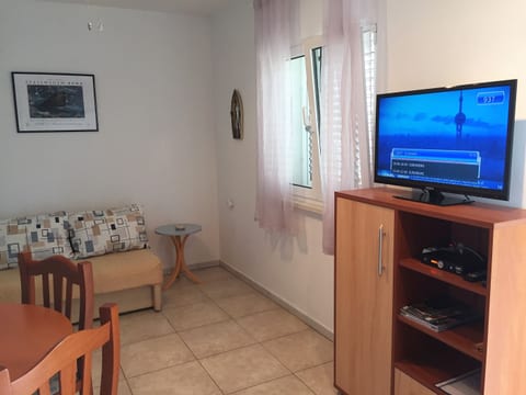 Apartments Željko - Unit 50366-61