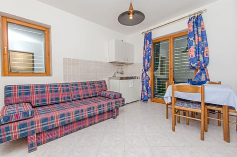 Apartments Spomenka - Unit 50562-61