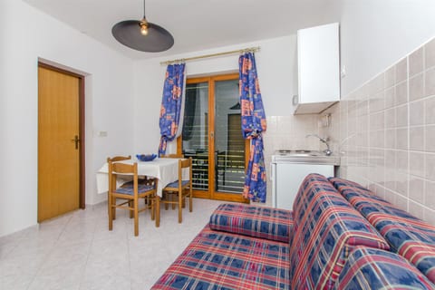 Apartments Spomenka - Unit 50563-61
