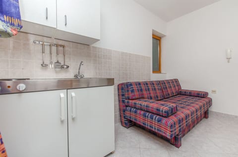 Apartments Spomenka - Unit 50565-61