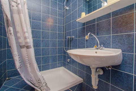 Apartments Spomenka - Unit 50565-61